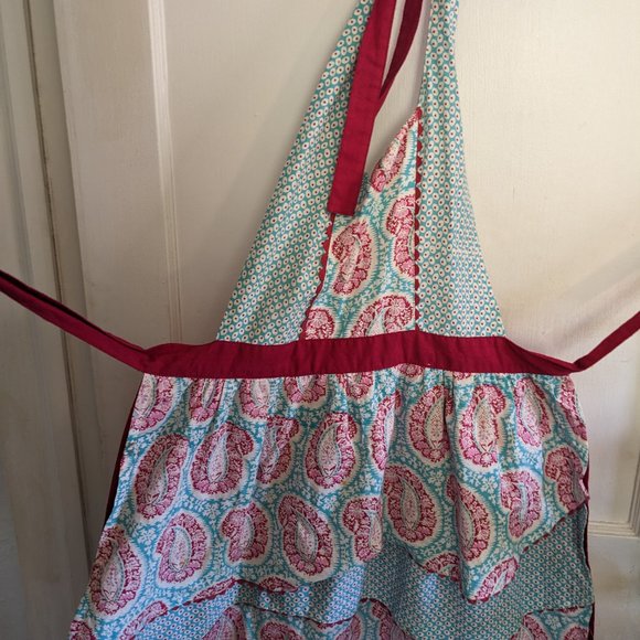 Two Aprons - Picture 5 of 5